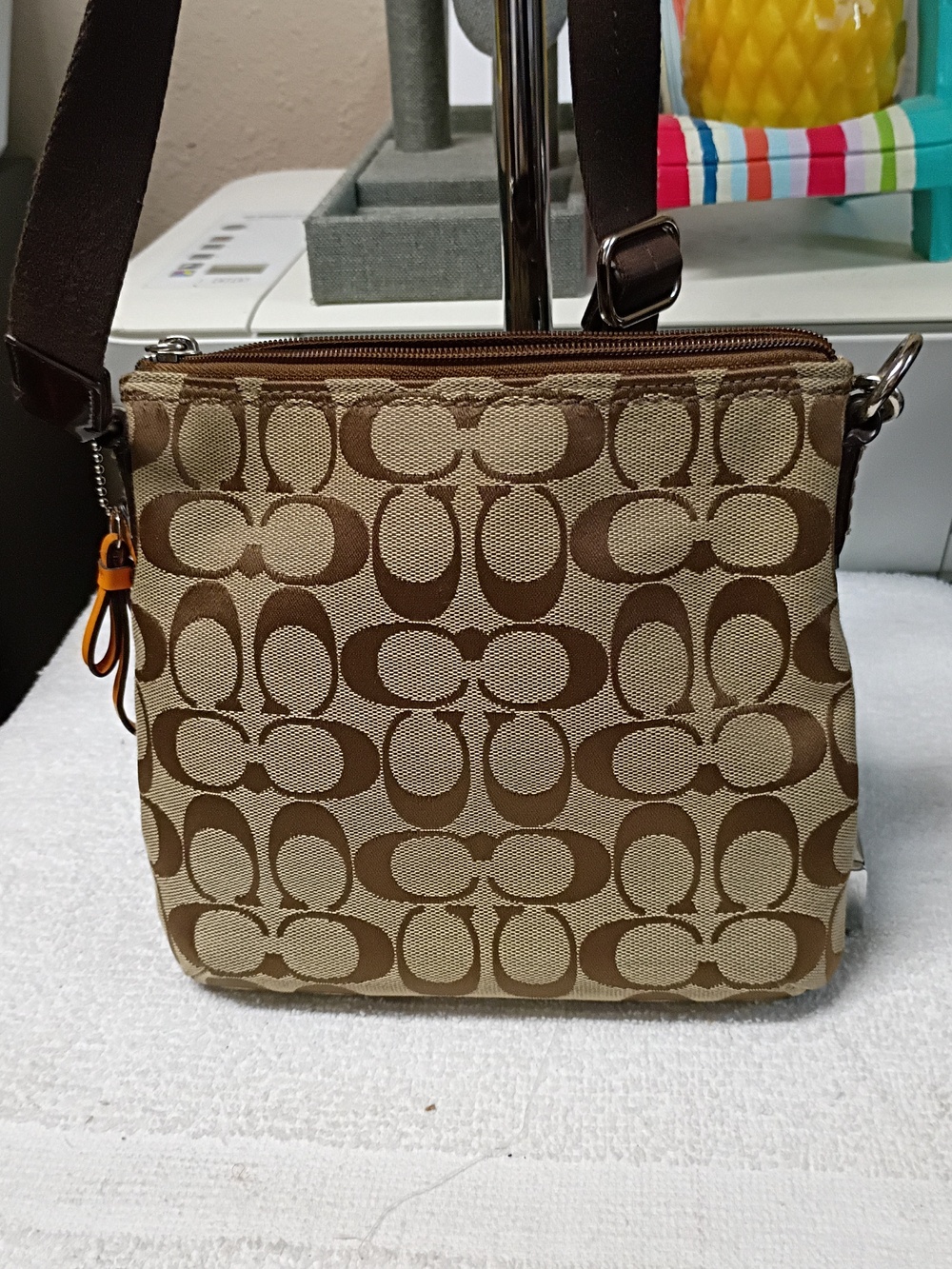 Coach PARK Swingpack - Picture 2 of 6